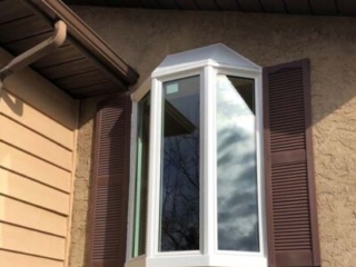 bay windows2 400x400