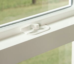 hung windows locks our double hung windows are designed and installed for easy operation. when it comes to added efficiency or unique styles, hung windows are an excellent high quality choice.