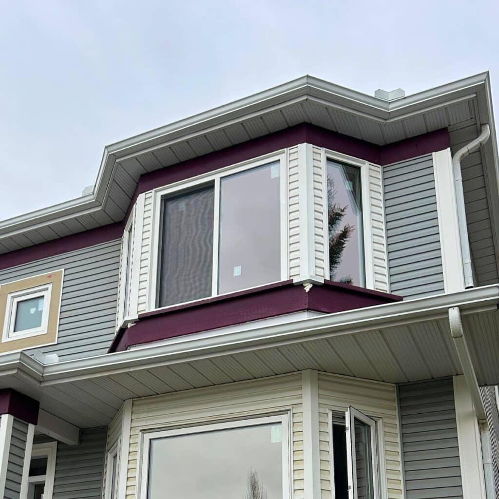 Gallery 32 sliding window 1